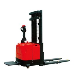 电动堆高车 CDD16-D210